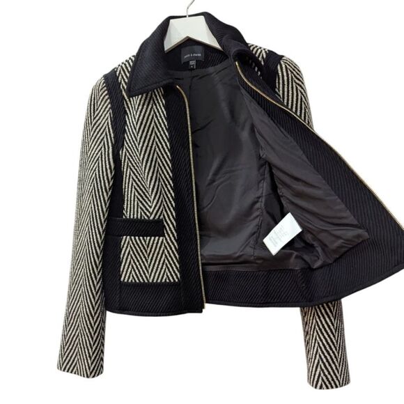 Judith & Charles Women's Black and Grey Chevron Collared Jacket Gold Zip Up - Picture 4 of 8